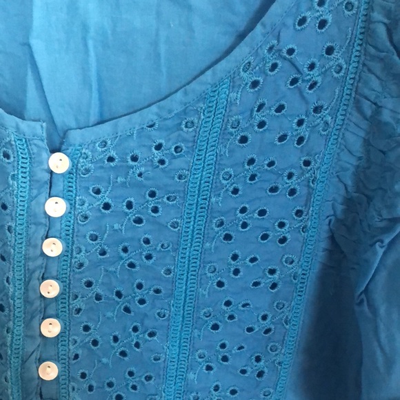 Banana Republic eyelet detail cotton top, EUC, size large. - Picture 4 of 4